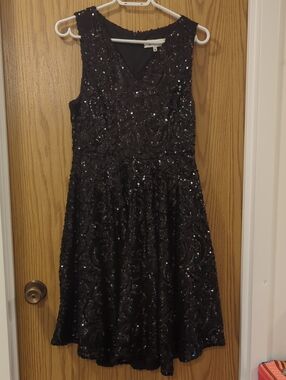 Black Sequin V-Neck Party Dress